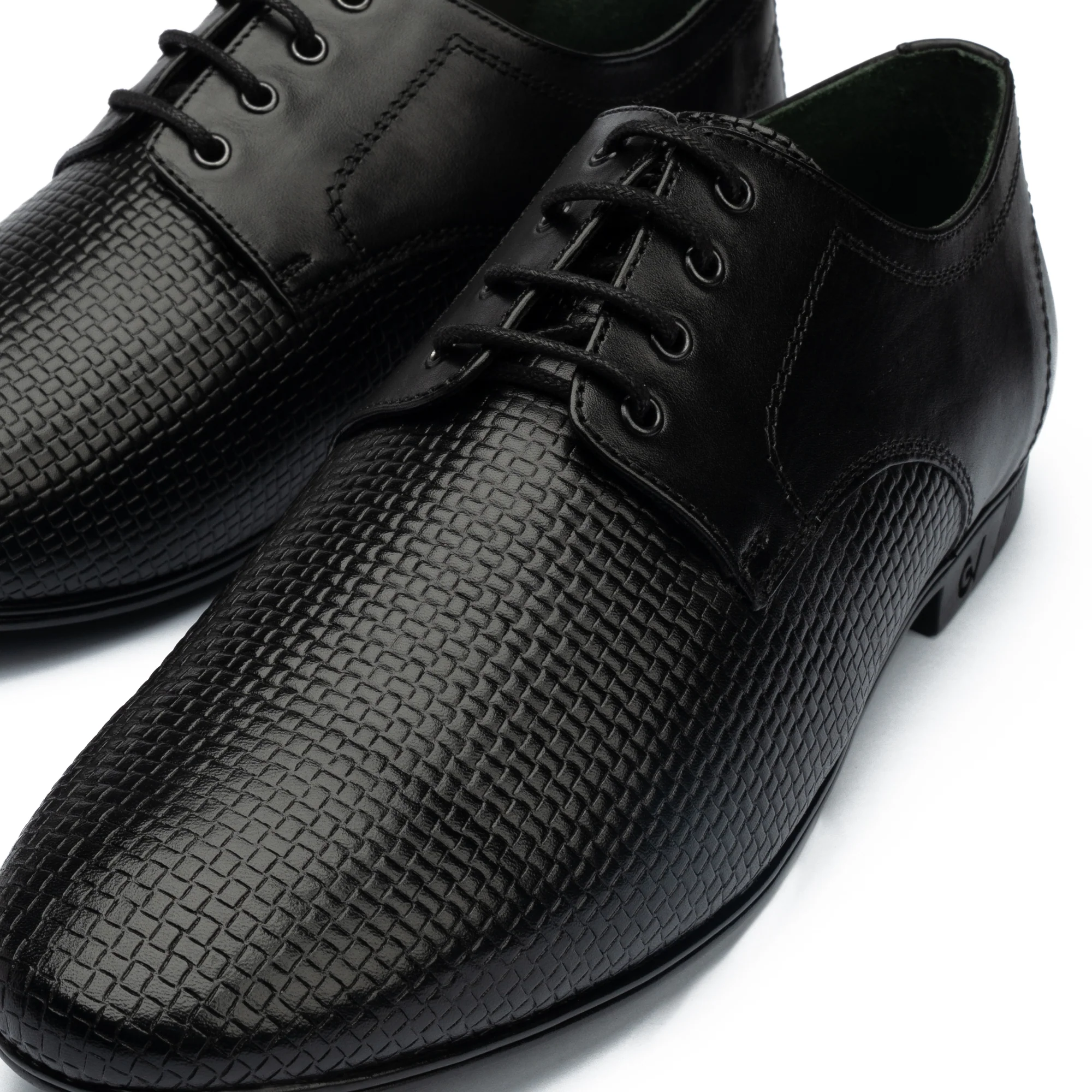 CLUSTER - BLK - Image 2